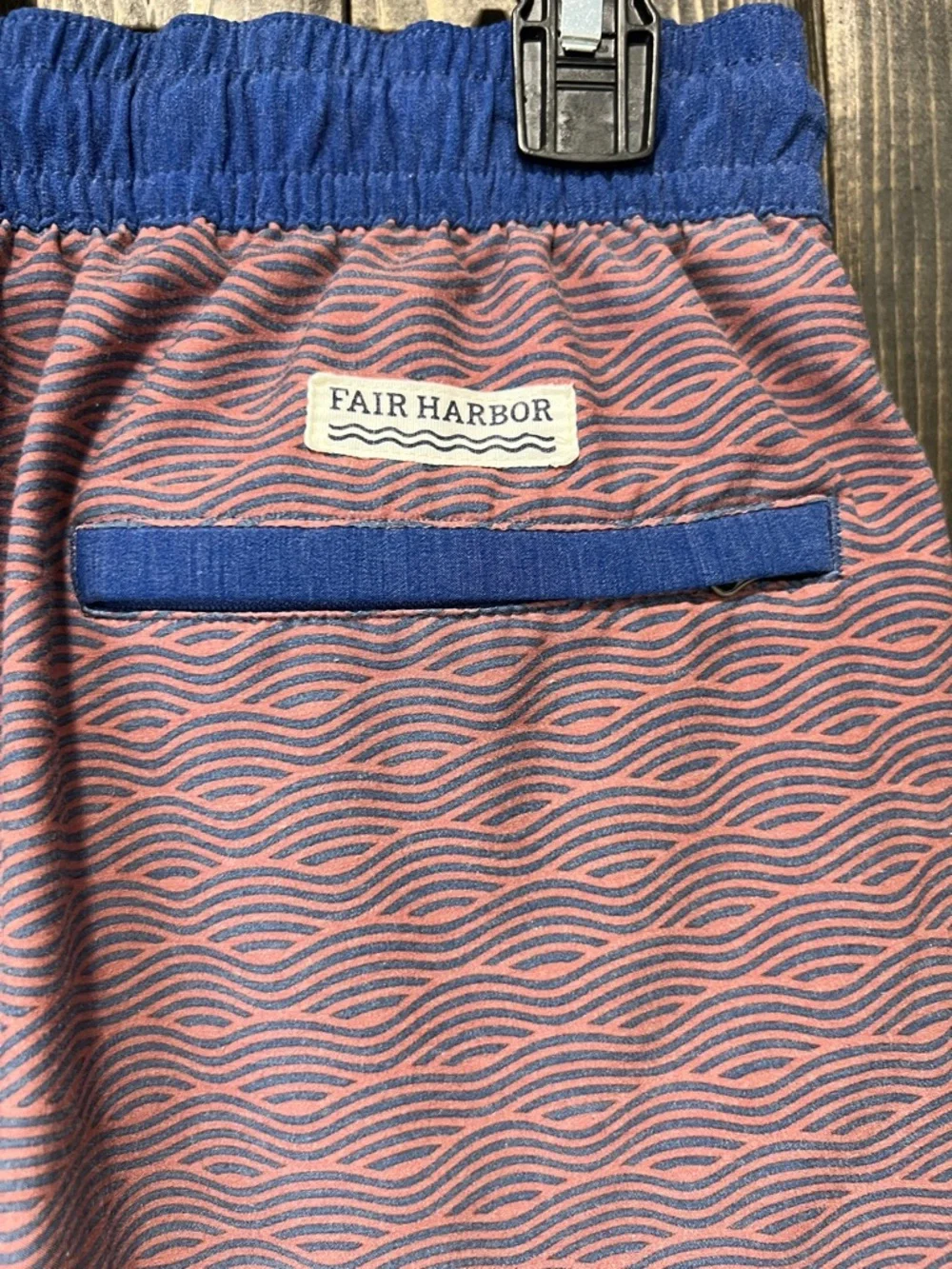Fair‎ Harbor The Bayberry Trunk S Red Waves Swim Lined Shorts Drawstring Beach